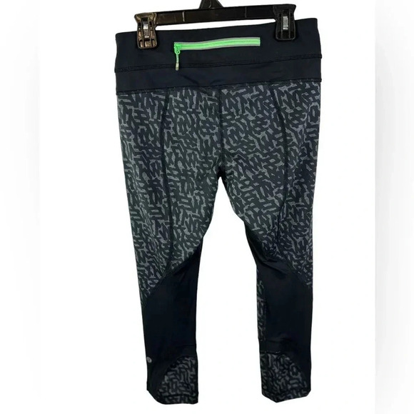 Lululemon Run Inspire Crop Luxtreme BlockIt Pocket Sz 4 - Picture 16 of 16